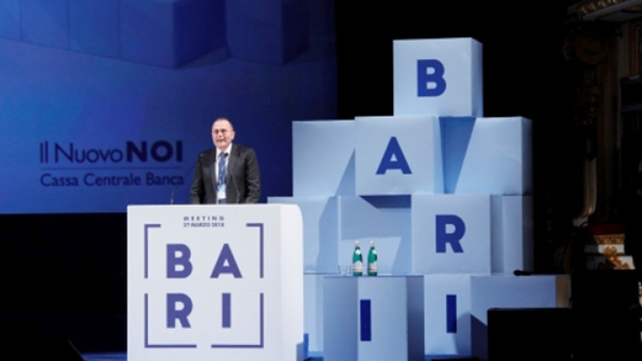 Cosimo Palasciano, Presidente BCC Alberobello e Sammichele di Bari   parla al pubblico