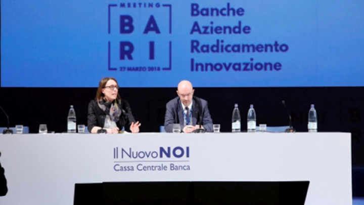 Manuela Acler e Mauro Armanini  Cassa Centrale Banca parlano al pubblico