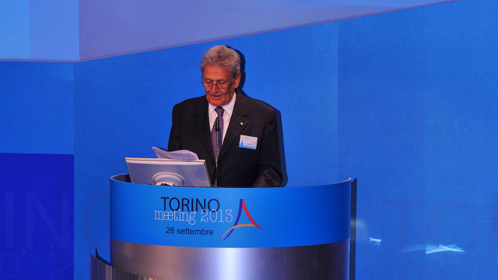 Luigi Cristoforetti, Presidente Phoenix Informatica Bancaria  parla al pubblico