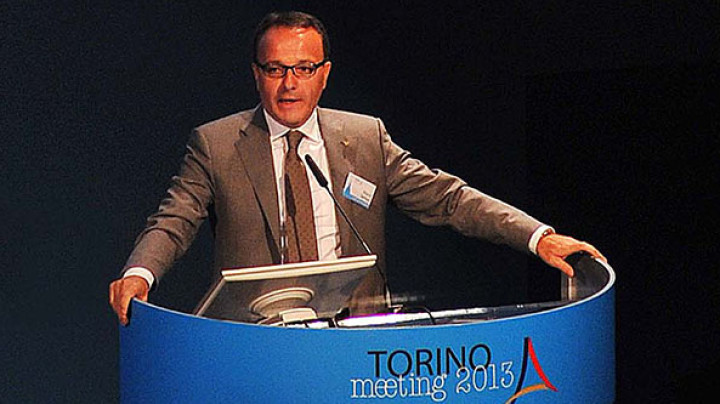 Mario Sartori, Direttore Generale Cassa Centrale Banca  parla al pubblico